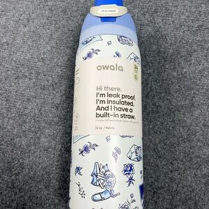 Owala 32 oz Insulated Straw Bottle — White with Blue Floral